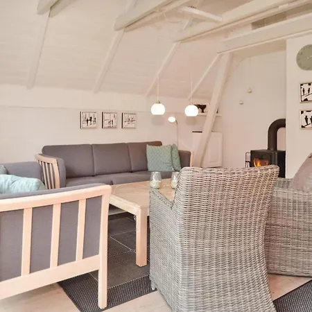 Mollehusvej Xi Holiday home *